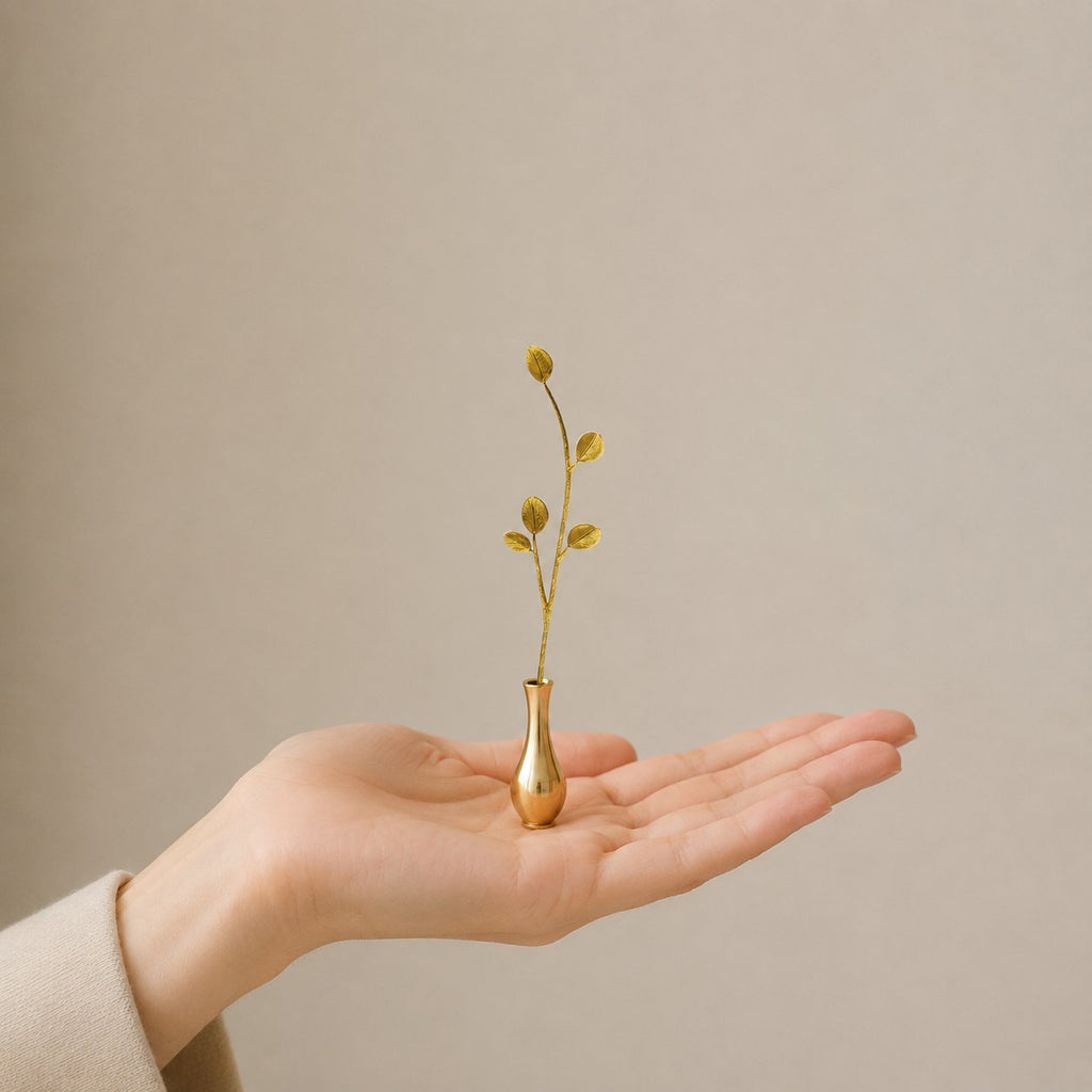 Slim Leaf Brass Bud Vase – Minimal Mini Vase