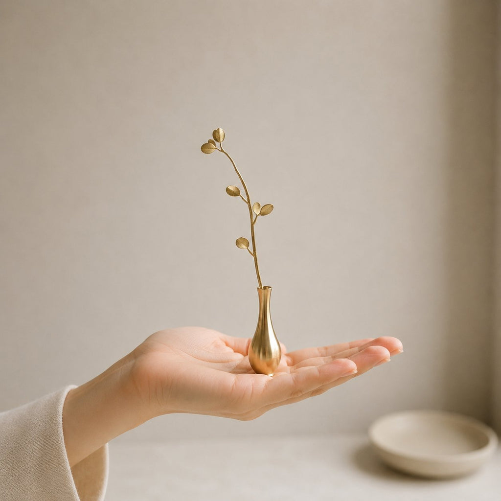 Ultra Slim Leaf Brass Bud Vase – Minimal Mini Vase