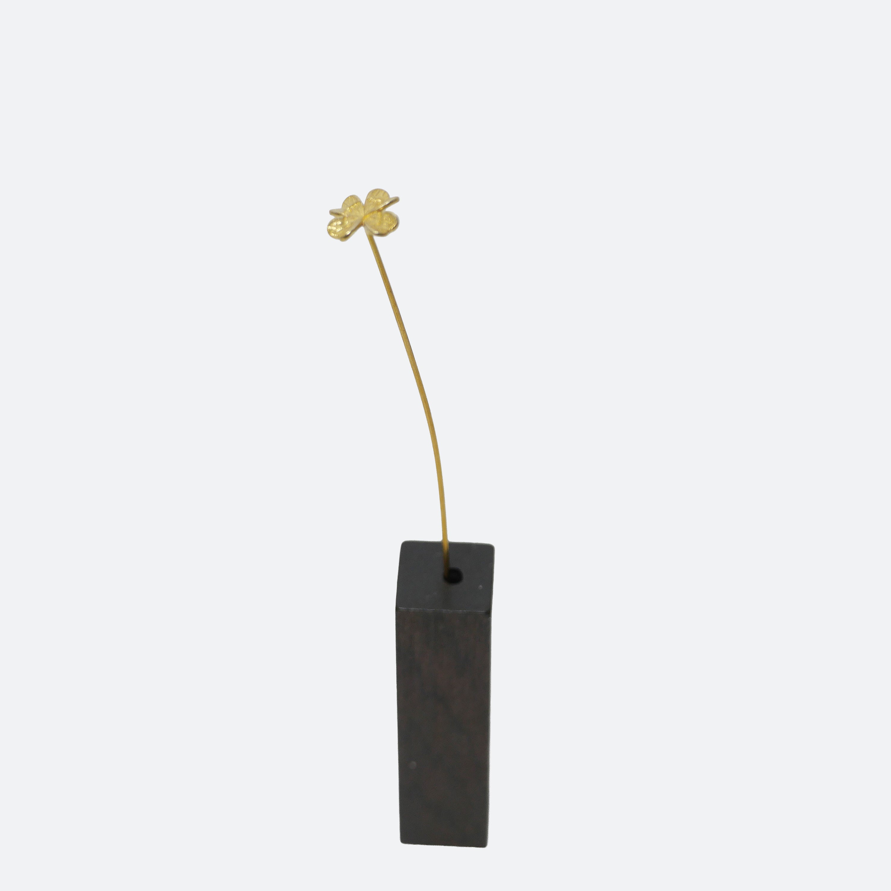 四つ葉クローバーモチーフ 真鍮ミニオブジェ｜選べる木製花瓶付き