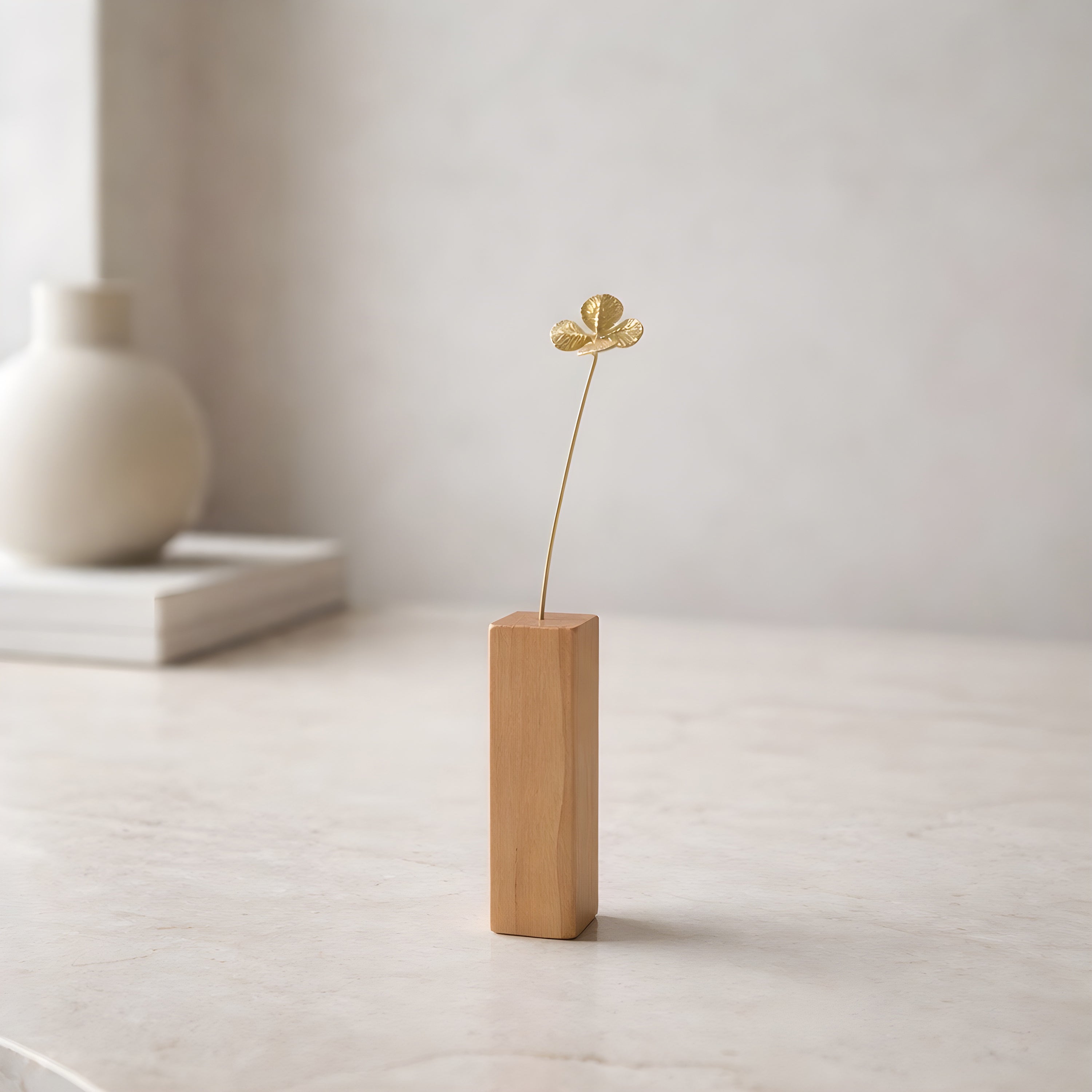四つ葉のクローバーモチーフ 真鍮ミニオブジェ｜選べる木製花瓶付き