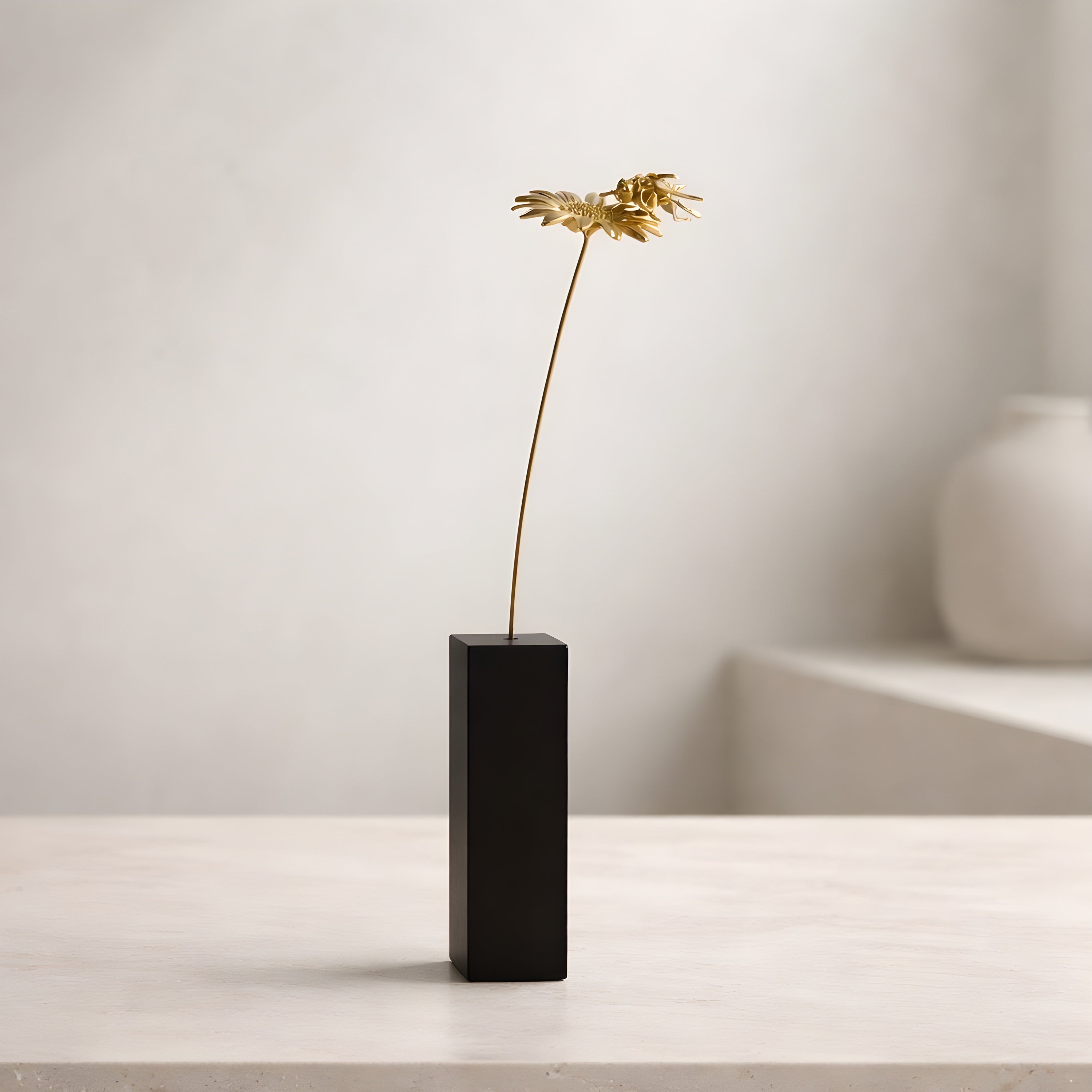 ひまわりとミツバチモチーフ 真鍮ミニオブジェ｜選べる木製花瓶付き