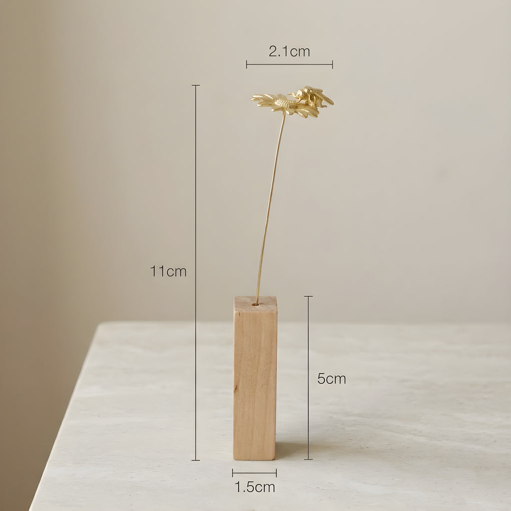 ひまわりとミツバチモチーフ 真鍮ミニオブジェ｜選べる木製花瓶付き