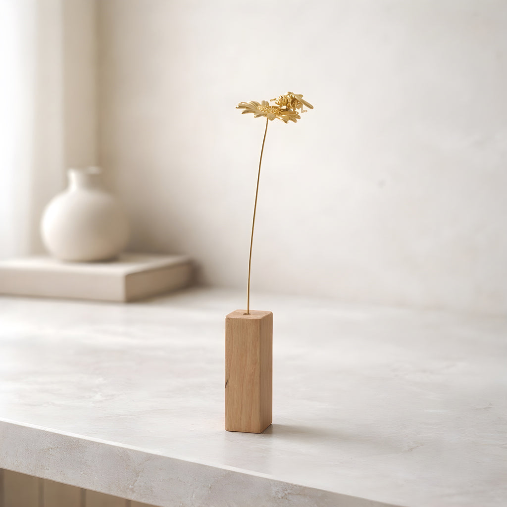 ひまわりとミツバチモチーフ 真鍮ミニオブジェ｜選べる木製花瓶付き
