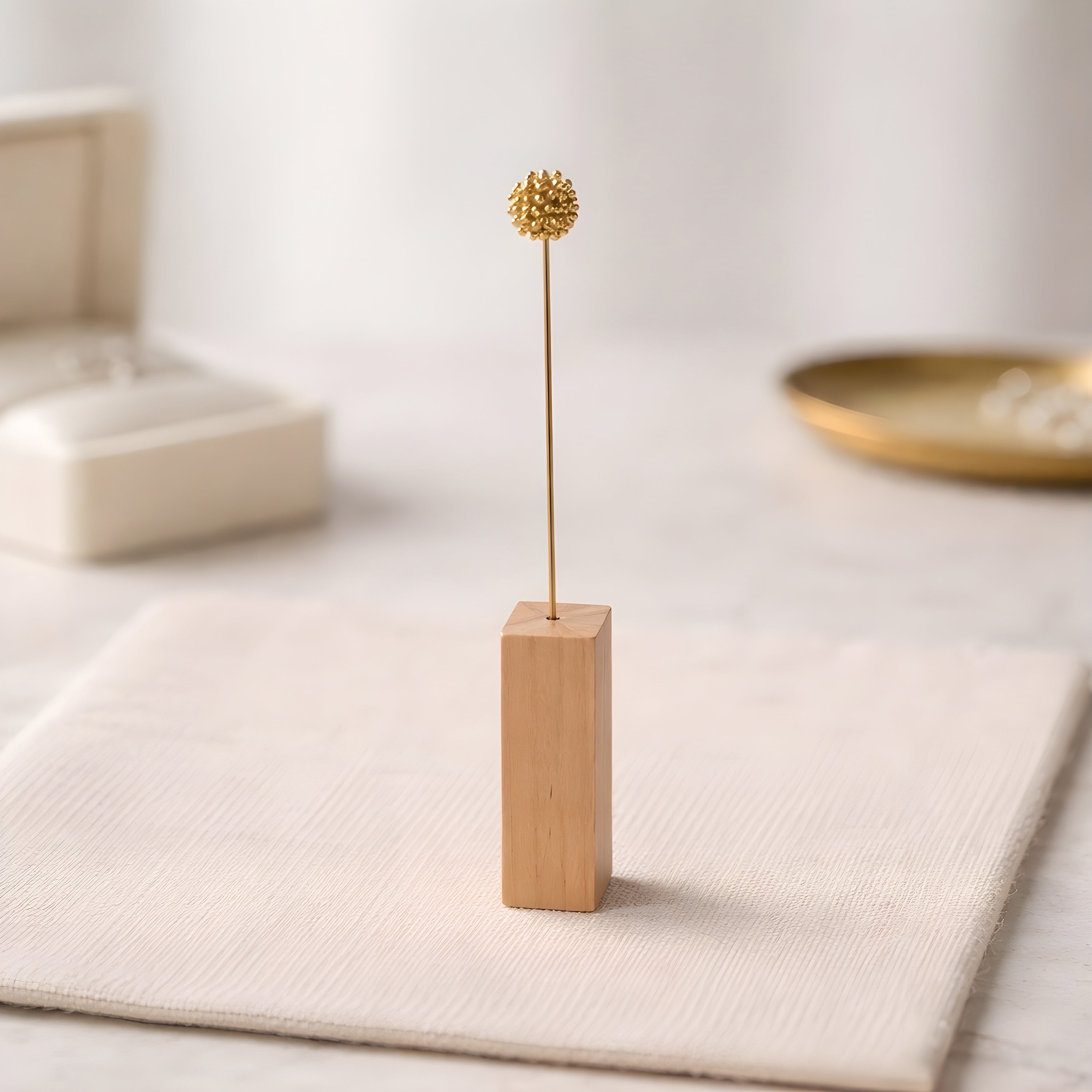 ミモザモチーフ 真鍮ミニオブジェ｜選べる木製花瓶付き