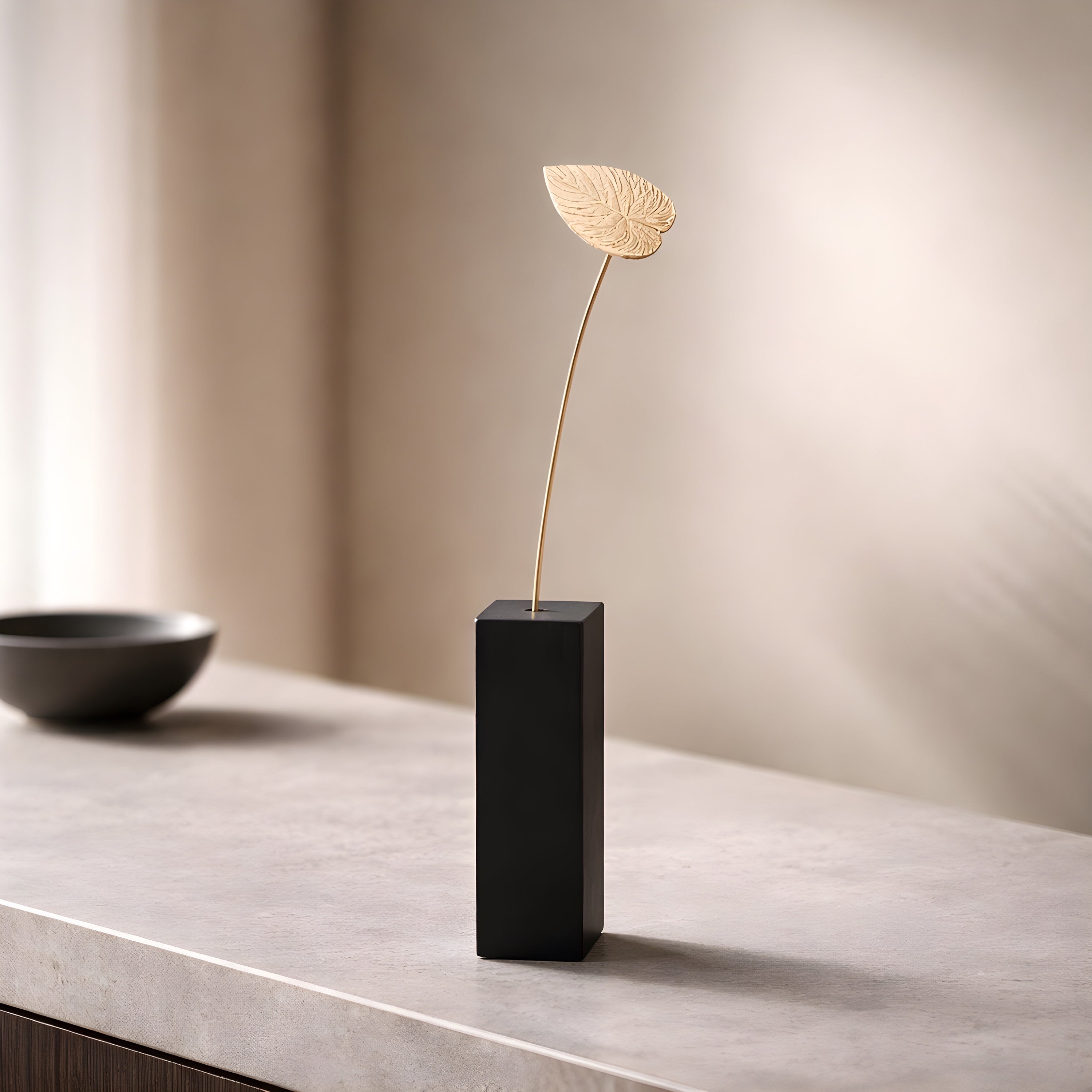 モンステラモチーフ 真鍮ミニオブジェ｜選べる木製花瓶付き