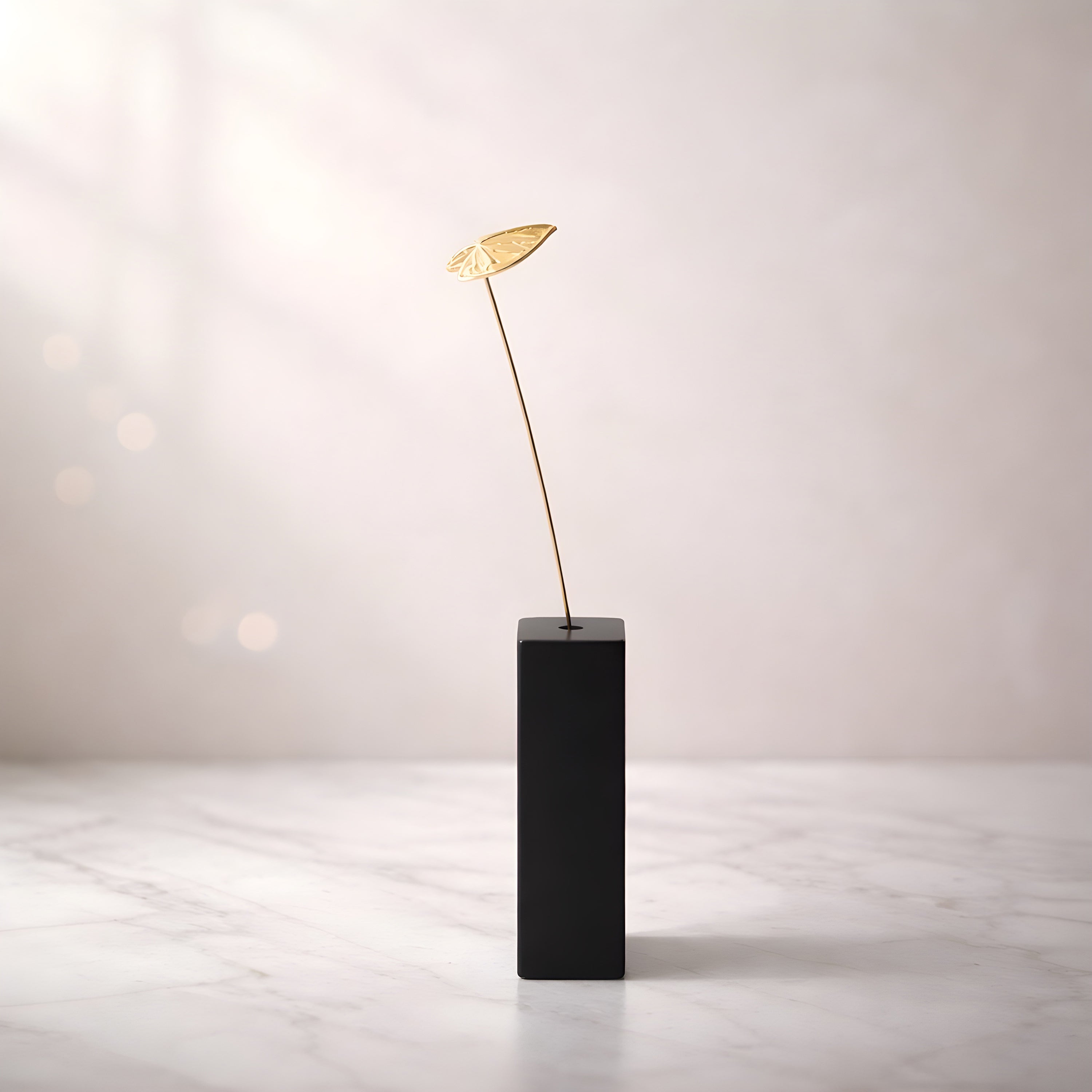 ハートリーフ水蓮モチーフ 真鍮ミニオブジェ｜選べる木製花瓶付き