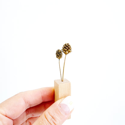 二つの松ぼっくり｜真鍮製一輪挿し オブジェ JFS02