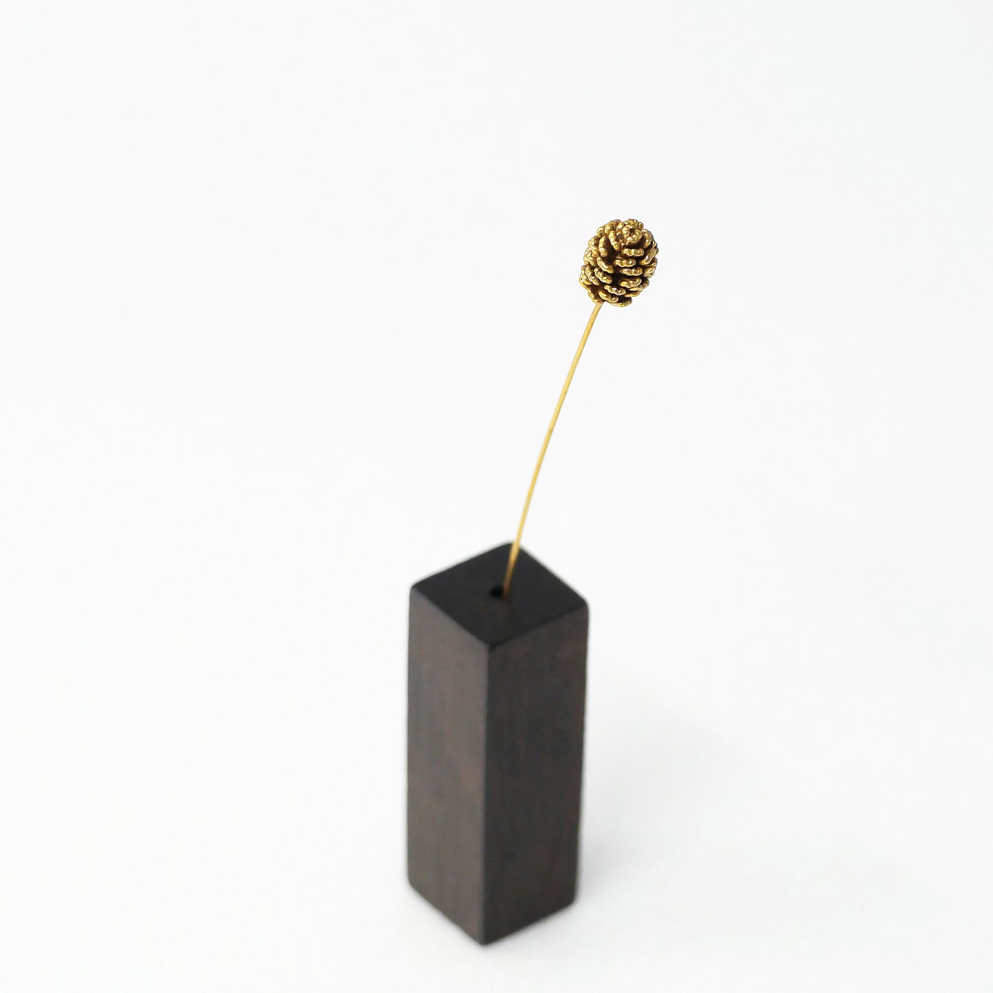 松ぼっくり｜真鍮製一輪挿し オブジェ JF060