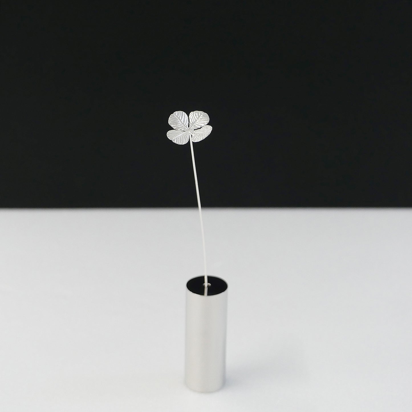 四つ葉モチーフのシルバー925製一輪挿し｜Vita Ramus Botanical Objet｜JFS001