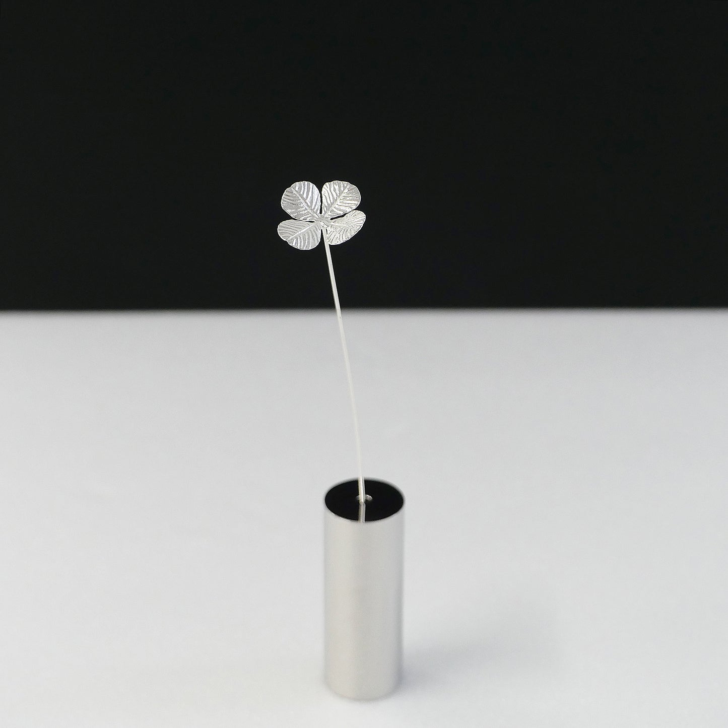 四つ葉モチーフのシルバー925製一輪挿し｜Vita Ramus Botanical Objet｜JFS001