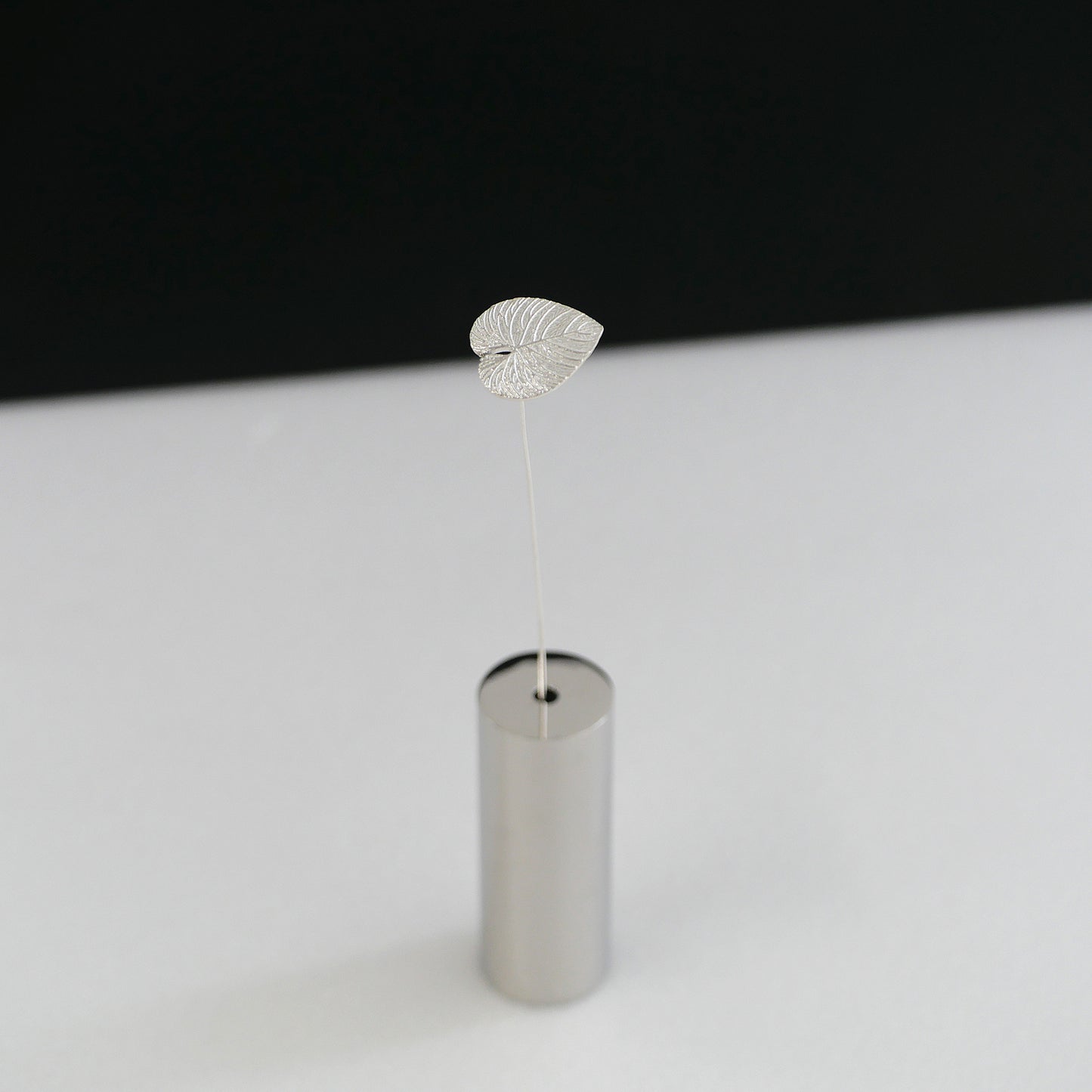 ハートモンステラのシルバー925製一輪挿し｜Vita Ramus Botanical Objet｜JFS004