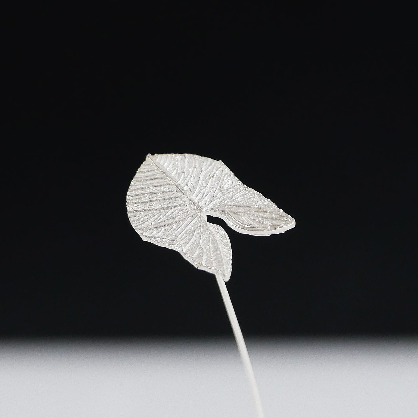 アロカシアモチーフのシルバー925製一輪挿し｜Vita Ramus Botanical Objet｜JFS005