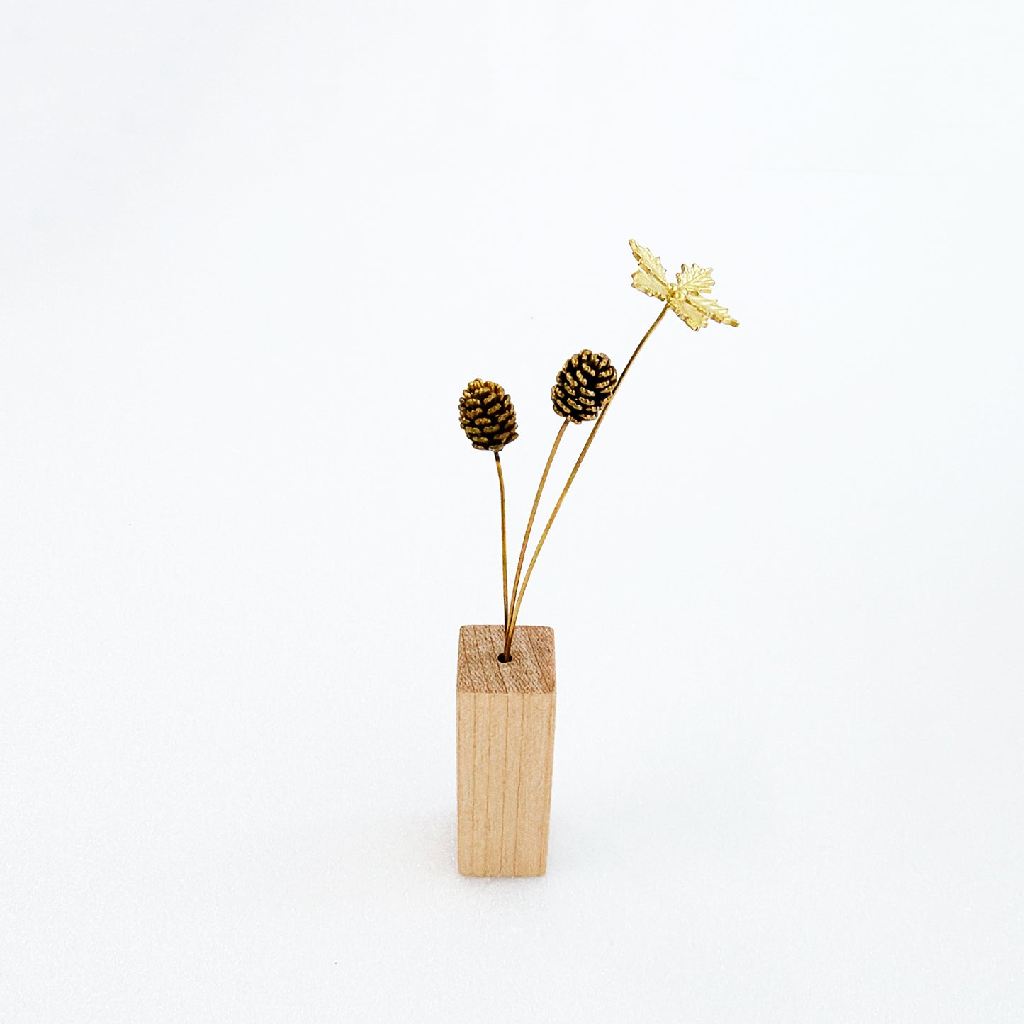 ポインセチア＆松ぼっくり｜真鍮製一輪挿し オブジェ JFS01