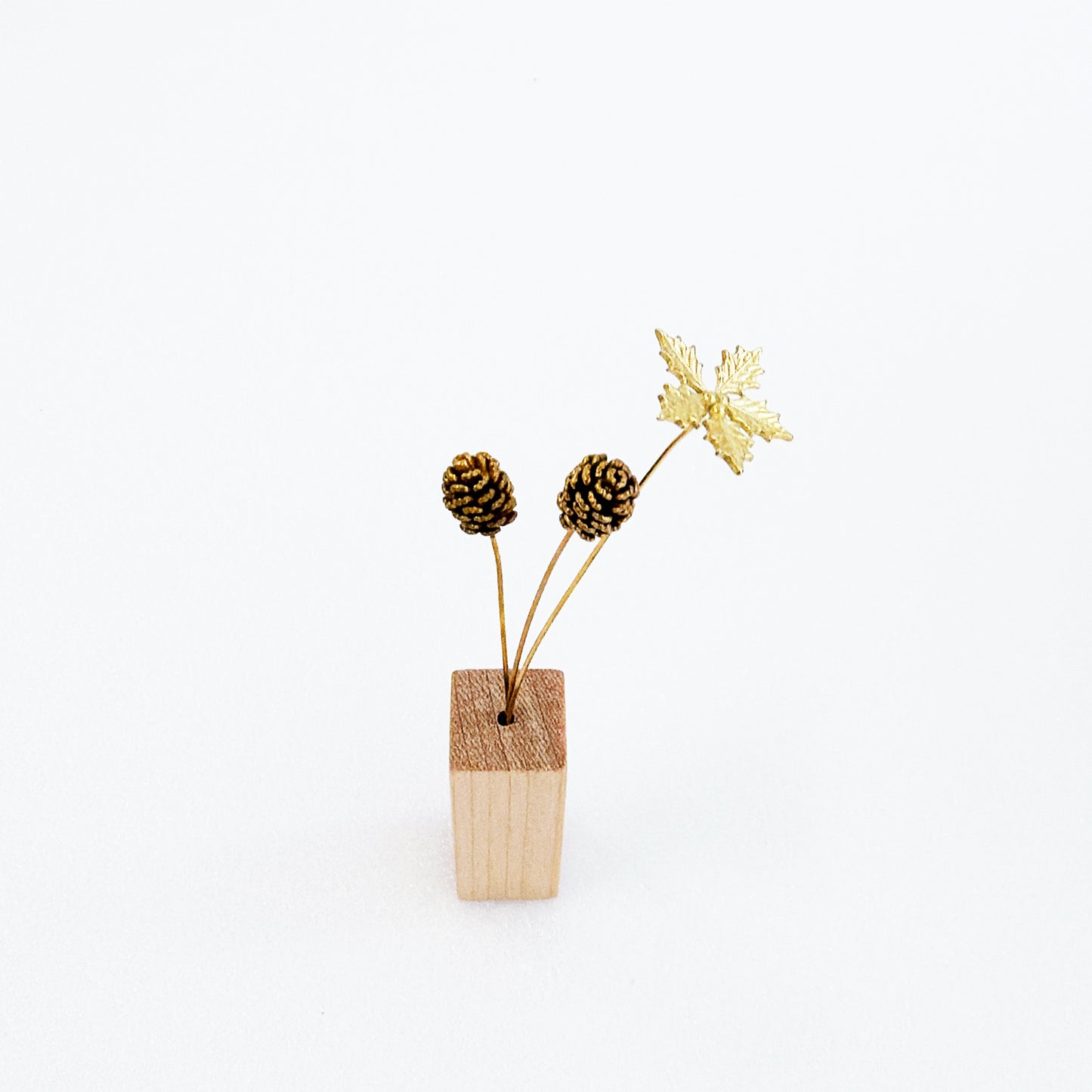 ポインセチア＆松ぼっくり｜真鍮製一輪挿し オブジェ JFS01